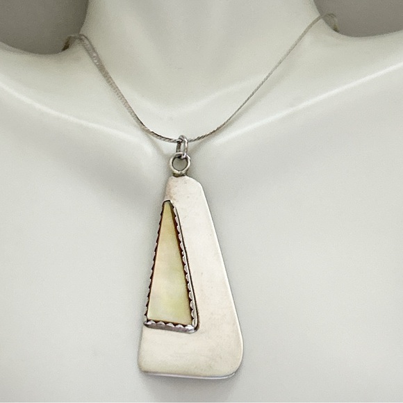 Vintage Southwestern Golden Mother of Pearl Sterling Silver Necklace
